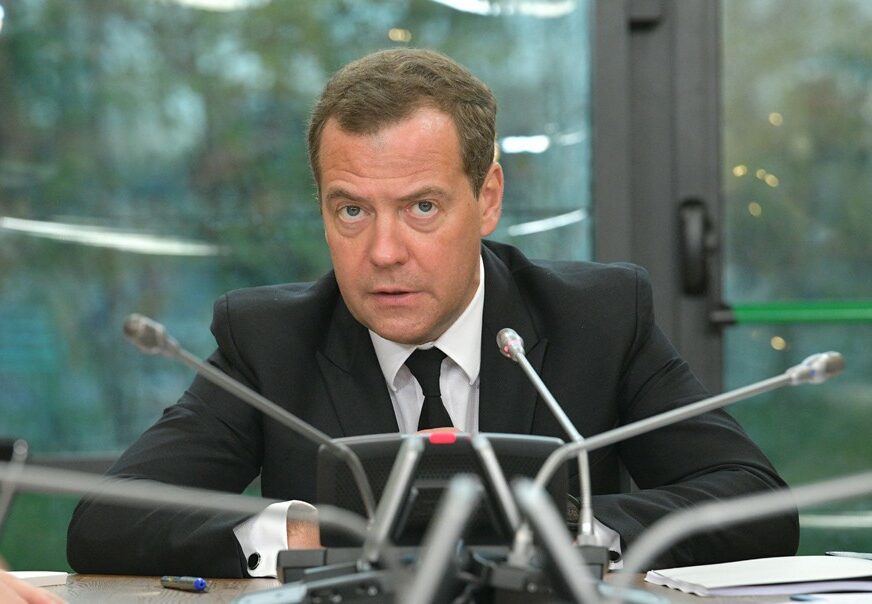 Medvedev: Širenje NATO jasna prijetnja za Rusiju