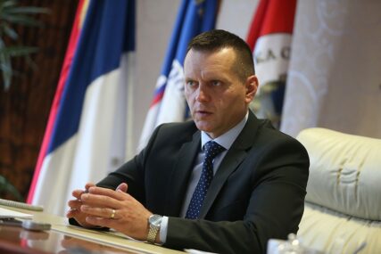 Ministar policije RS Dragan Lukač: "Zatvoriti granicu za migrante prema Srbiji i Crnoj Gori"