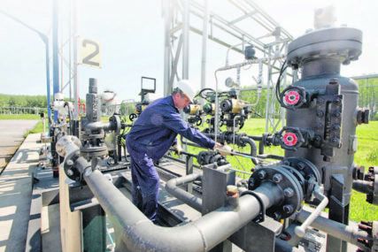 NA POMOLU ENERGETSKI RAT "Naftogas" priprema tužbu protiv "Gasproma"