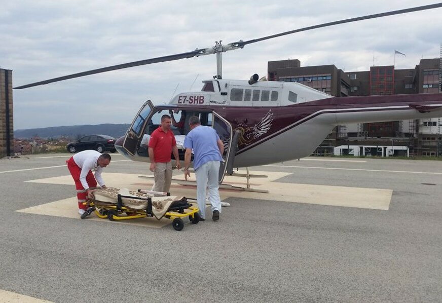 ZBOG HITNE OPERACIJE Helikopterom transportovan pacijent iz Banjaluke u Beograd