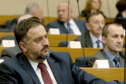 SNSD NEĆE SA PDP I SDS Žunić: Formiranje Antikoruptivnog kluba je prikupljanje političkih poena
