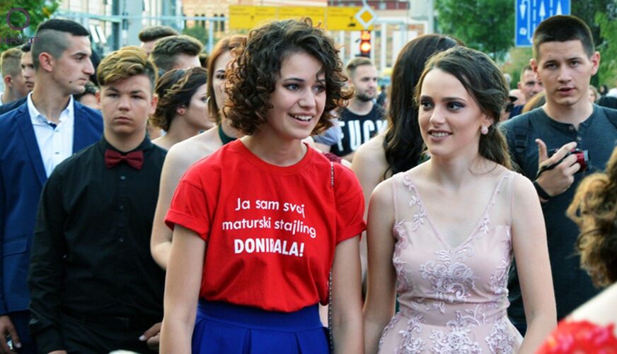 MATURANTKINJA OSVOJILA HUMANOŠĆU "Nisam htjela dati novac za haljinu koju ću samo da prošetam"