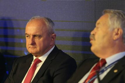Đokić na “Jahorina ekonomskom forumu”: Činimo sve da osnažimo Elektroprivredu Srpske