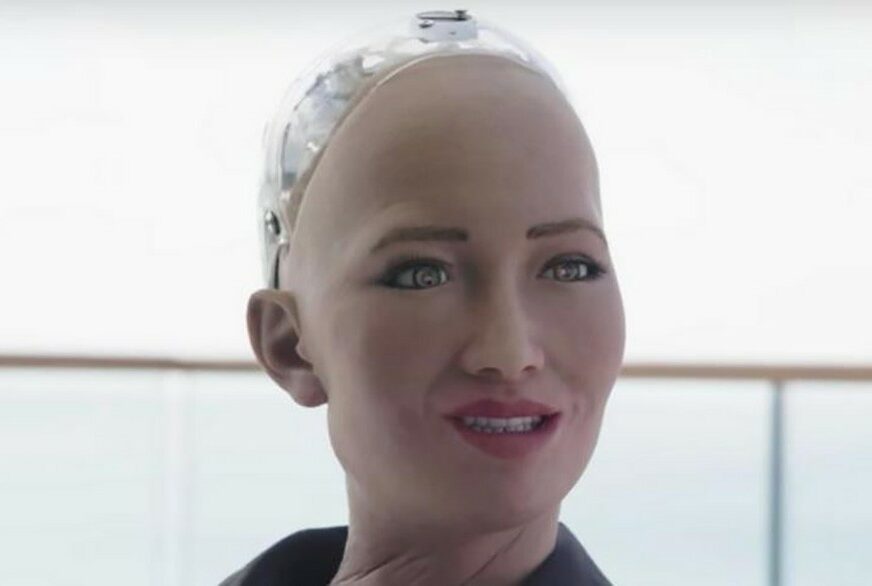 NOVO DOBA ZA LJUDSKU VRSTU "U budućnosti će roboti studirati, glasati i moći ćemo da se vjenčamo sa njima"