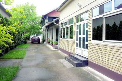 “MUKA JE NATJERALA” Baba poslije muža nastavila da UZGAJA MARIHUANU, odali je visoki računi za struju