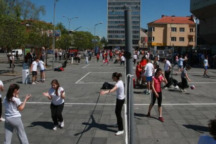 IGRE SPRETNOSTI ZA 200 MALIŠANA "Loptarija" sutra na Trgu Krajine