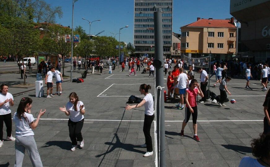 IGRE SPRETNOSTI ZA 200 MALIŠANA "Loptarija" sutra na Trgu Krajine