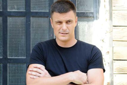 Vuk Kostić je mlad ostao bez oca: Glumac progovorio o porodičnoj tragediji