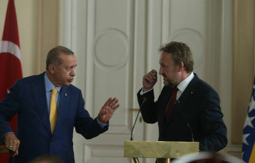 DOMETI IZBORA U TURSKOJ Erdogan nastavlja BALKANSKU OFANZIVU, ali oktobar u BiH može da mu pomrsi račune
