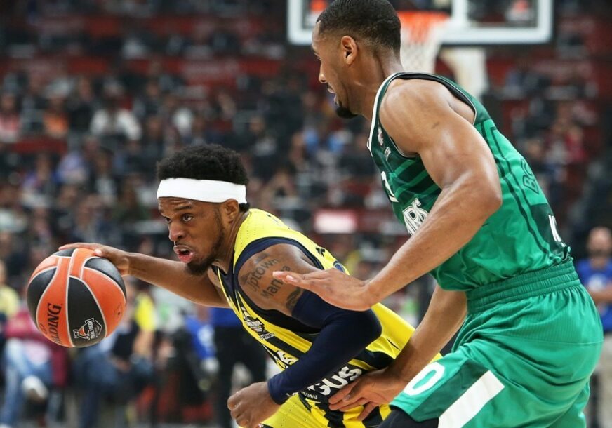 Dikson odveo Fenerbahče u finale, Obradović pred 10. titulom