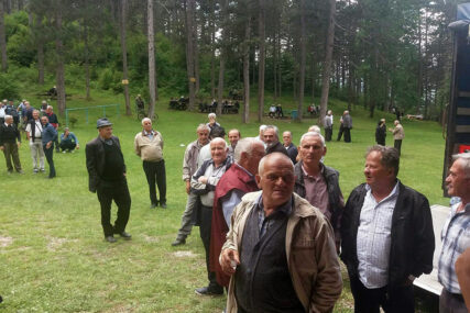 “NASTOJAĆEMO DA OVO POSTANE TRADICIJA” U Višegradu ogranizovan IZLET za penzionere