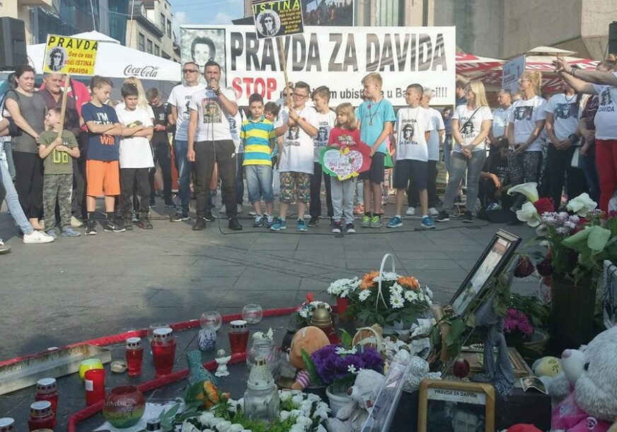 62. DAN NA TRGU KRAJINE Dragičević: “Zločinci i ubice bliži vam se kraj”