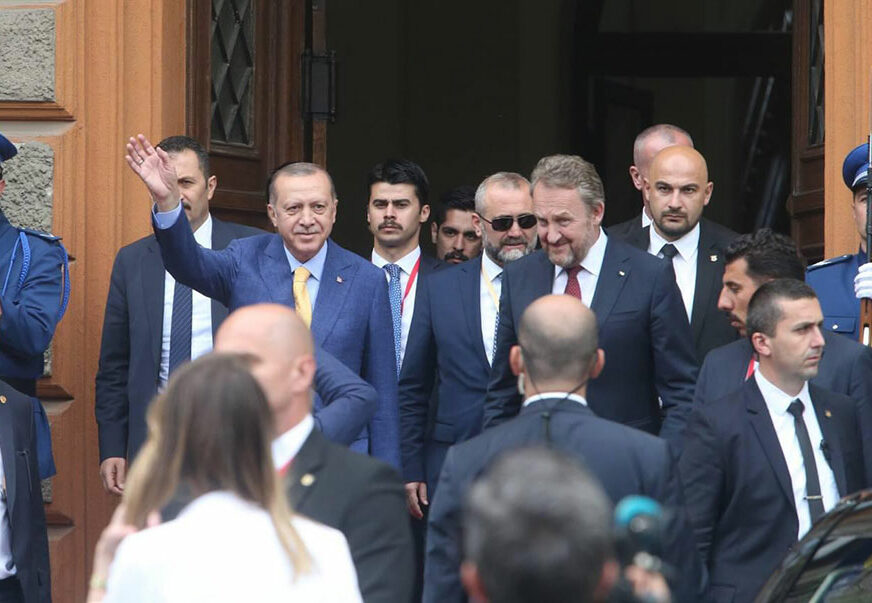 Erdogan o PRIJETNJAMA SMRĆU koje je dobio: Zbog njih sam i došao ovdje
