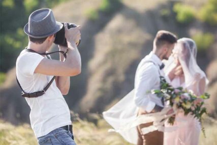 Inspekcija KONTROLIŠE nelegalne fotografe: Presjelo im slikanje matura i mladenaca