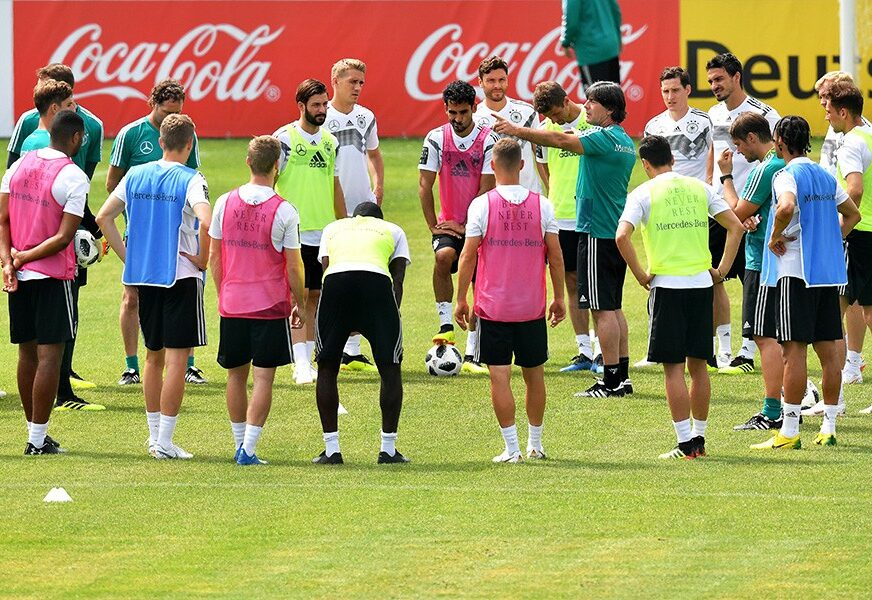 Lev ostaje na klupi Njemačke bez obzira na rezultat na Mundijalu