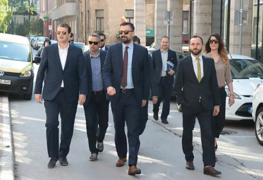 ZVANIČNO NAJAVILI BORBU ZA MANDATE Prijave za oktobarske izbore u isto vrijeme predali Konaković, Šepić i Genjac