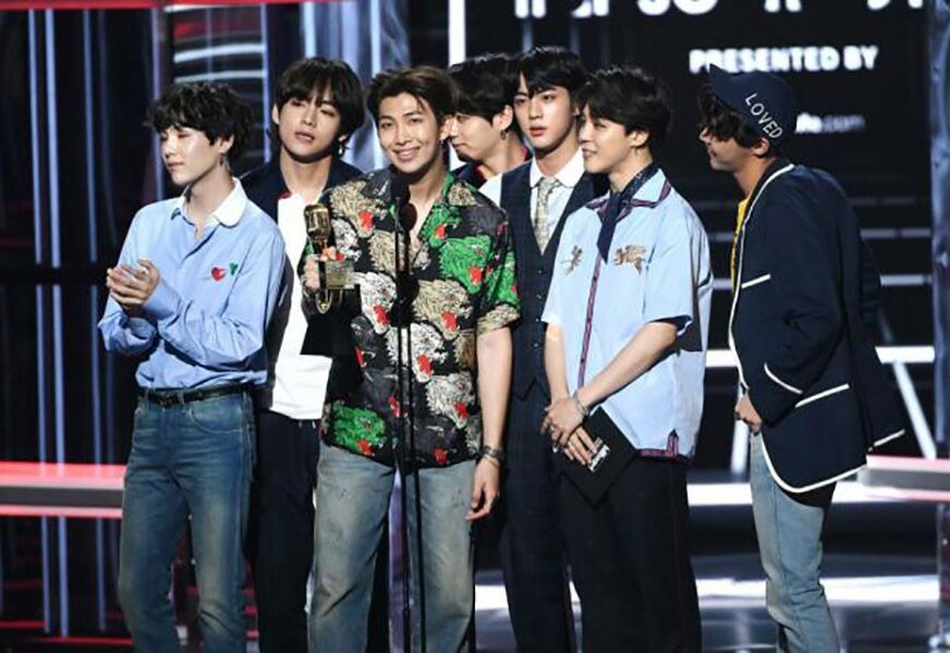 BTS prva korejska grupa na čelu Bilbordove top liste
