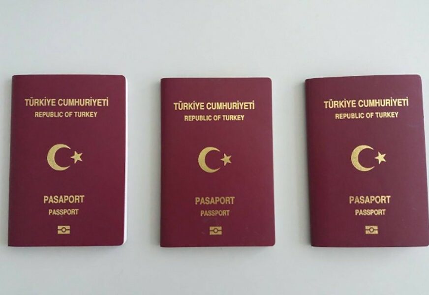 Pokušali ući u BiH sa lažnim pasošima Turske