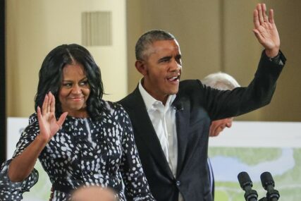 PAR O KOJEM SE PRIČA Portreti Baraka i Mišel Obame privukli više od dva miliona posjetilaca