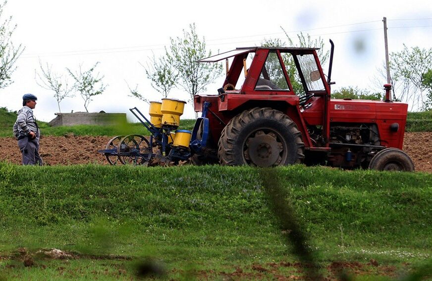 Poljoprivrednici sve više zainteresovani za zaštitu ljetine: Za osiguranje usjeva obezbijeđeno 100.000 KM