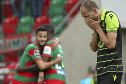 NAVIJAČI UPALI NA TRENING Huligani napali noževima i štanglama fudbalere Sportinga
