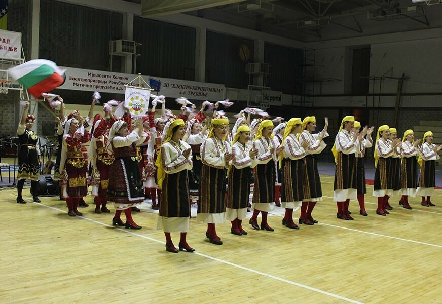 Festival folklora u Trebinju: Grci i Bugari predstavili svoje igre