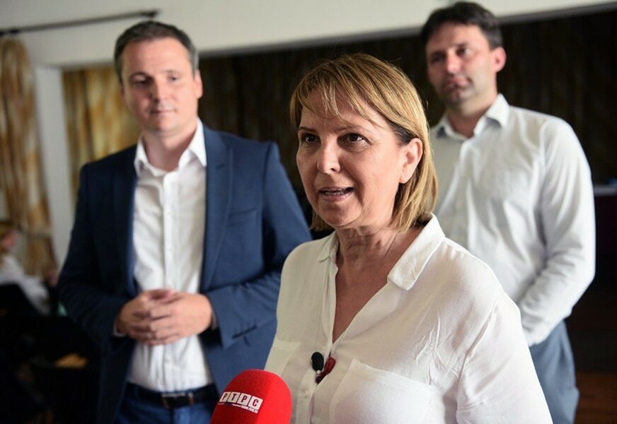 Bilja Krstić na radionici TRADICIONALNOG PJEVANJA "Od nekoliko tonova nastala je izuzetna muzika, PRAVLJENA ZA DUŠU instinktom i srcem"