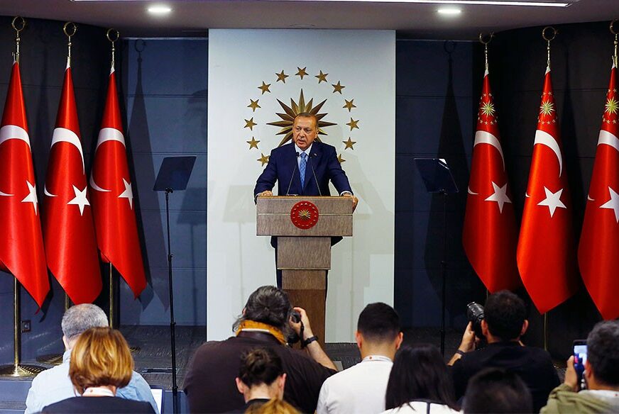 Erdogan proglasio pobjedu: "Nadam se da niko neće baciti sjenku na rezultate"