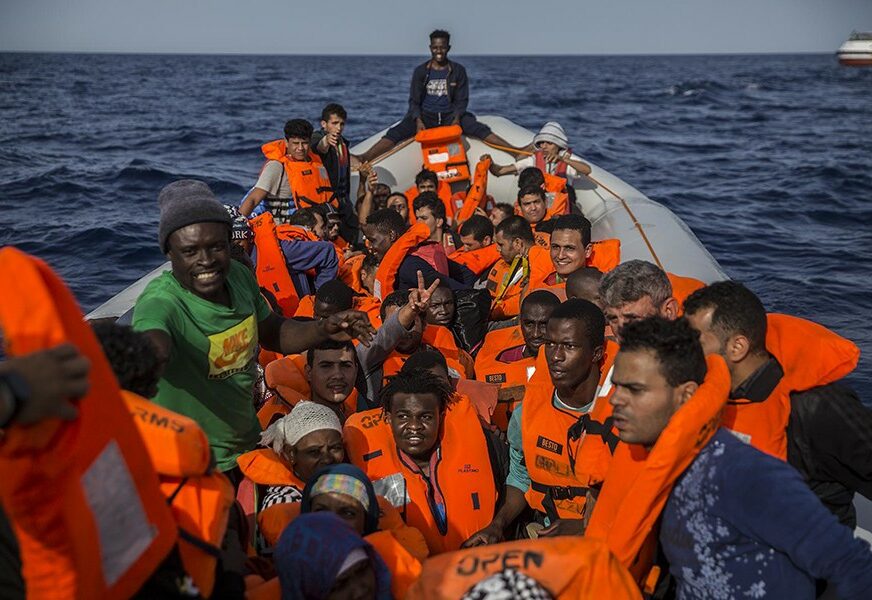 TRAGEDIJA NA SREDOZEMNOM MORU Potonuo brod sa 86 migranata, tri osobe preživjele