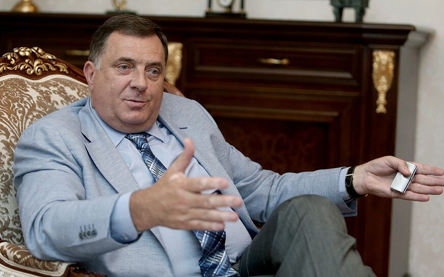 Dodik: Ne prihvatam lešinarenje koje nameće opozicija, niti Borenović može da nam nametne svoj stav