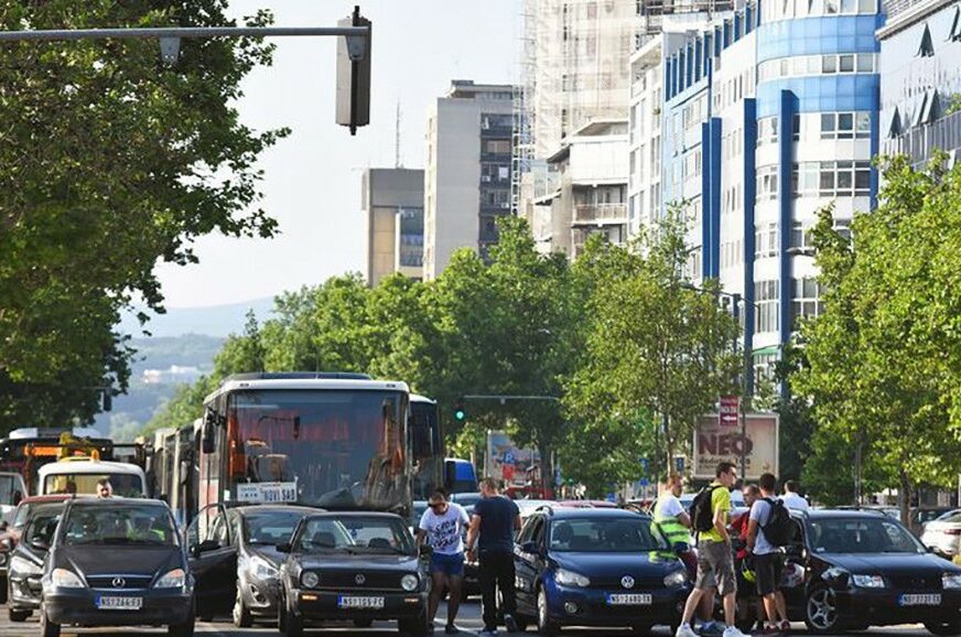 Novosađani na ulicama zbog CIJENA GORIVA: Ulice blokirane  više od TRI SATA