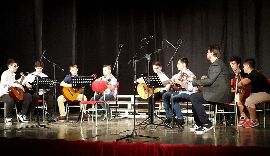 Doboj: Učenici Osnovne muzičke škole održali završni koncert