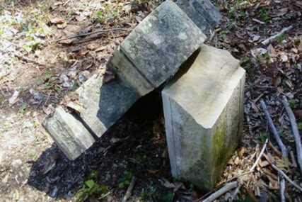 Vandalizam u Kaknju: Oskrnavljeno pravoslavno groblje u selu Subotinje