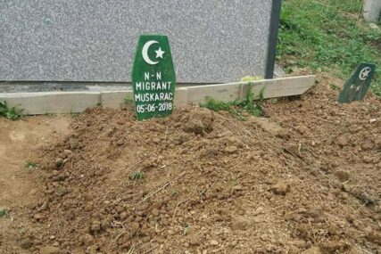 NA GROBU MU PIŠE "NN MIGRANT MUŠKARAC" Sahranjen 18 dana nakon smrti, a jedino što znaju o njemu je da je DOŠAO IZ AZIJE