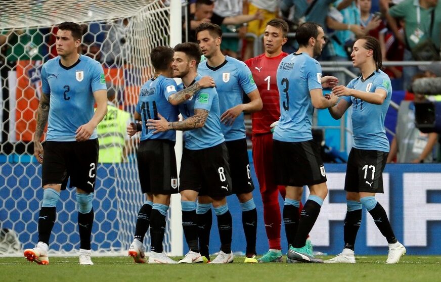 Favoriti se mučili, Suarez odveo Urugvaj u nokaut fazu