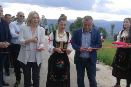 Cvijanovićeva u Šipovu: Stvoriti dobre uslove za život u ruralnim krajevima