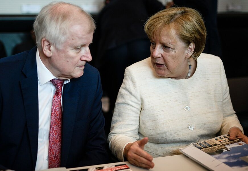 Merkelova i Zehofer postigli dogovor oko migranata