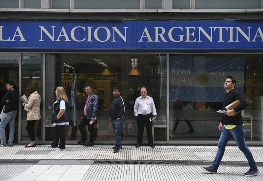 Guverner centralne banke Argentine podnio ostavku