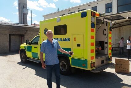DOM ZDRAVLJA U LJUBINJU Šveđani donirali sanitetsko vozilo za bolje liječenje građana