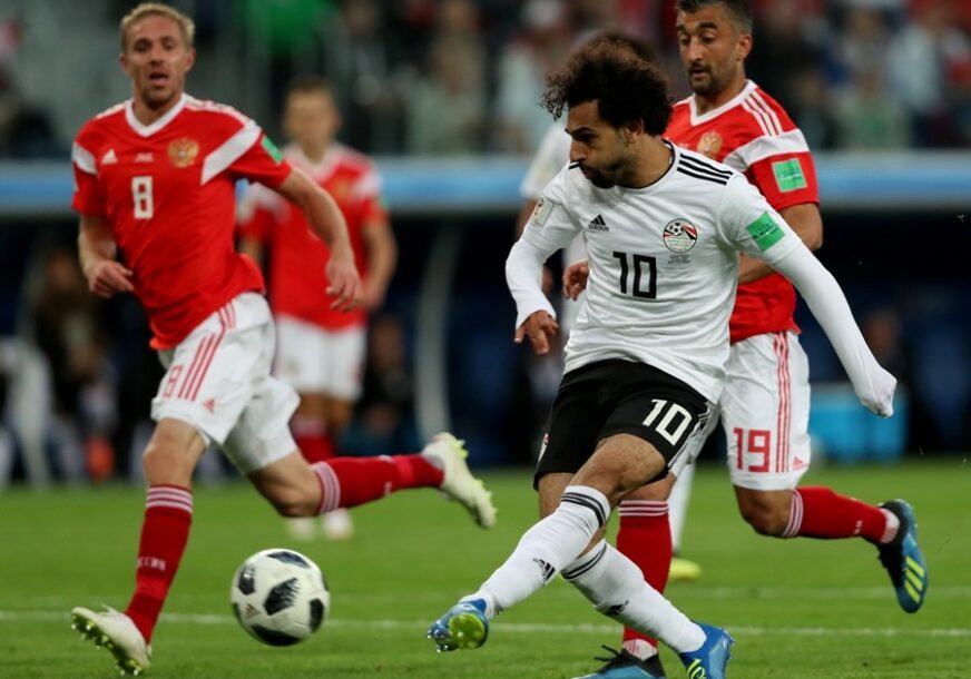 NOVA MAJSTORIJA Salah postigao gol direktno iz kornera, pa zabrinuo navijače (VIDEO)