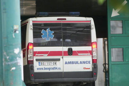 Sudar dva vozila: Četiri osobe povrijeđene, među njima i dijete (4)