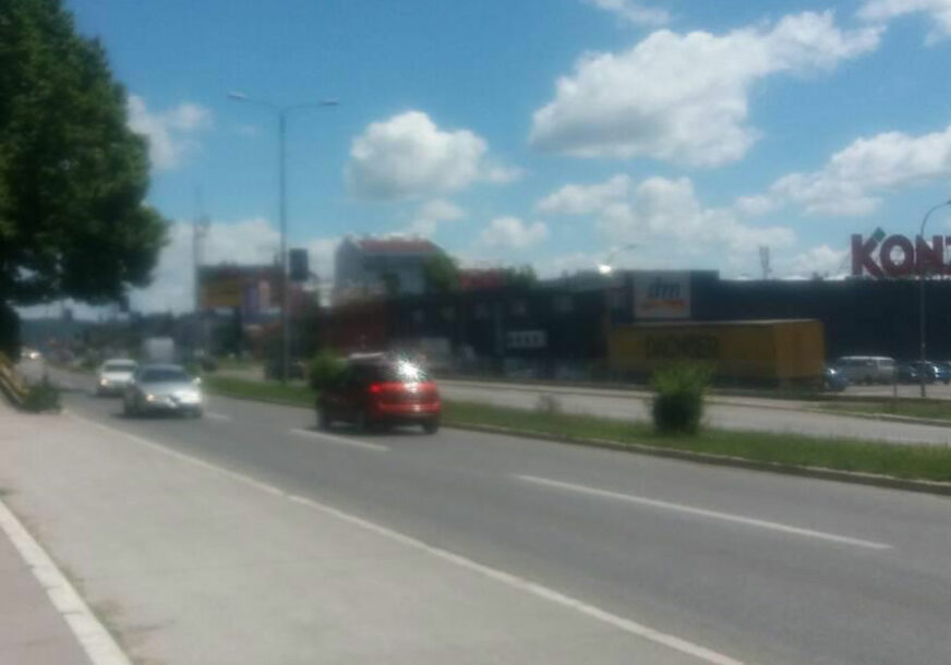 ZALUTAO NA TRANZITU „Suzukijem“ vozio suprotnom trakom, drugi učesnici u saobraćaju ga gledali s NEVJERICOM