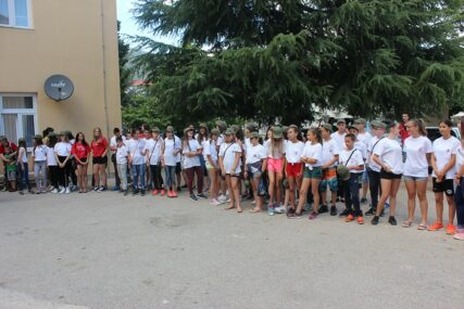 "MNOGO JE LIJEPO, A I KORISNO" Mladi humanisti iz svih krajeva Srpske se okupili u Trebinju