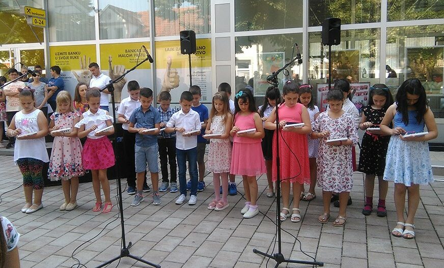 Prnjavor: Učenici muzičke škole održali koncert na otvorenom