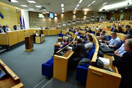 BURNA RASPRAVA Parlament FBiH protiv rezervnog sastava policije Republike Srpske