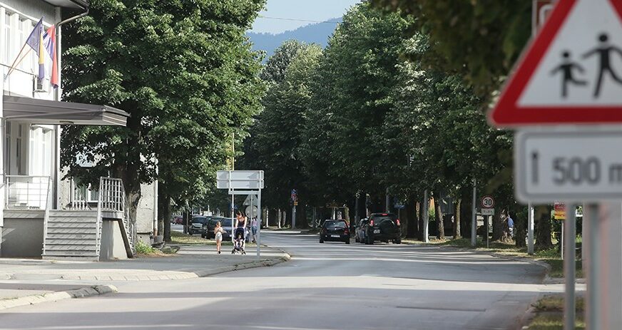Vlada RS: U opštinu Teslić uloženo više od 50 miliona KM