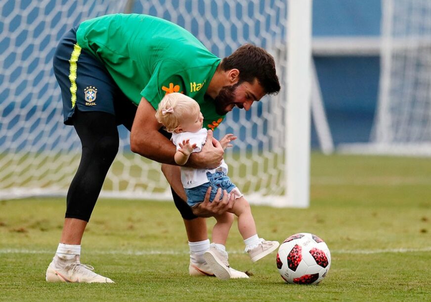 NAJSKUPLJI GOLMAN U ISTORIJI FUDBALA Brazilac Alison Beker zvanično u Liverpulu za 75 miliona evra