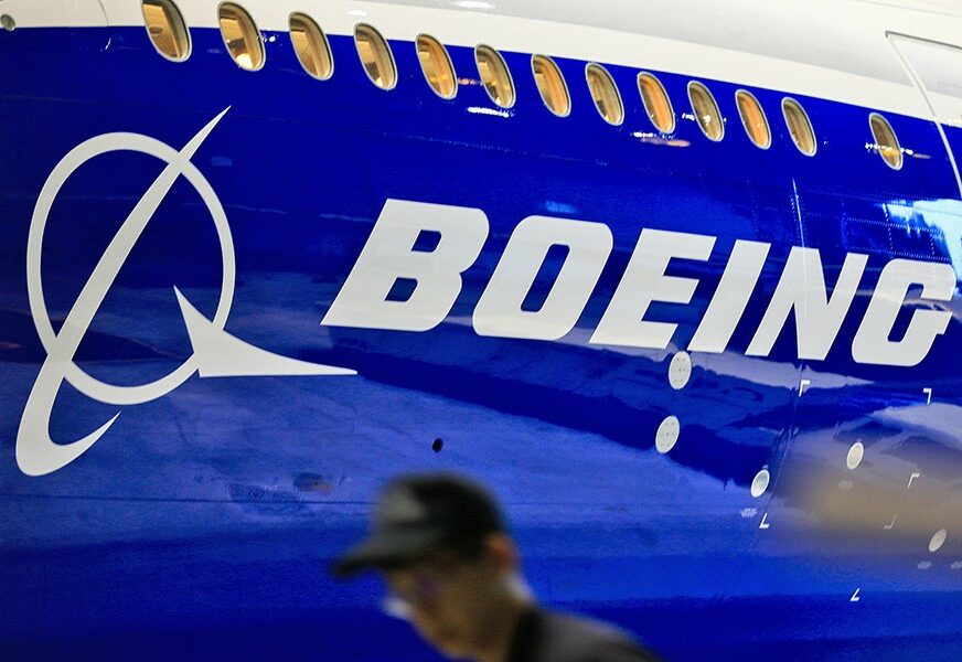 SLIJEDE OBUKE PILOTA "Boing" okončao rad na programu za "737 maks"