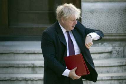 “SPAKOVAĆEMO KOFERE” Džonson ponovio da Velika Britanija i dalje planira da napusti EU do kraja oktobra