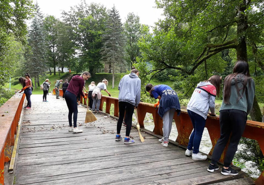 Mladi iz Foče i Belgije uređuju Nacionalni park "Sutjeska"